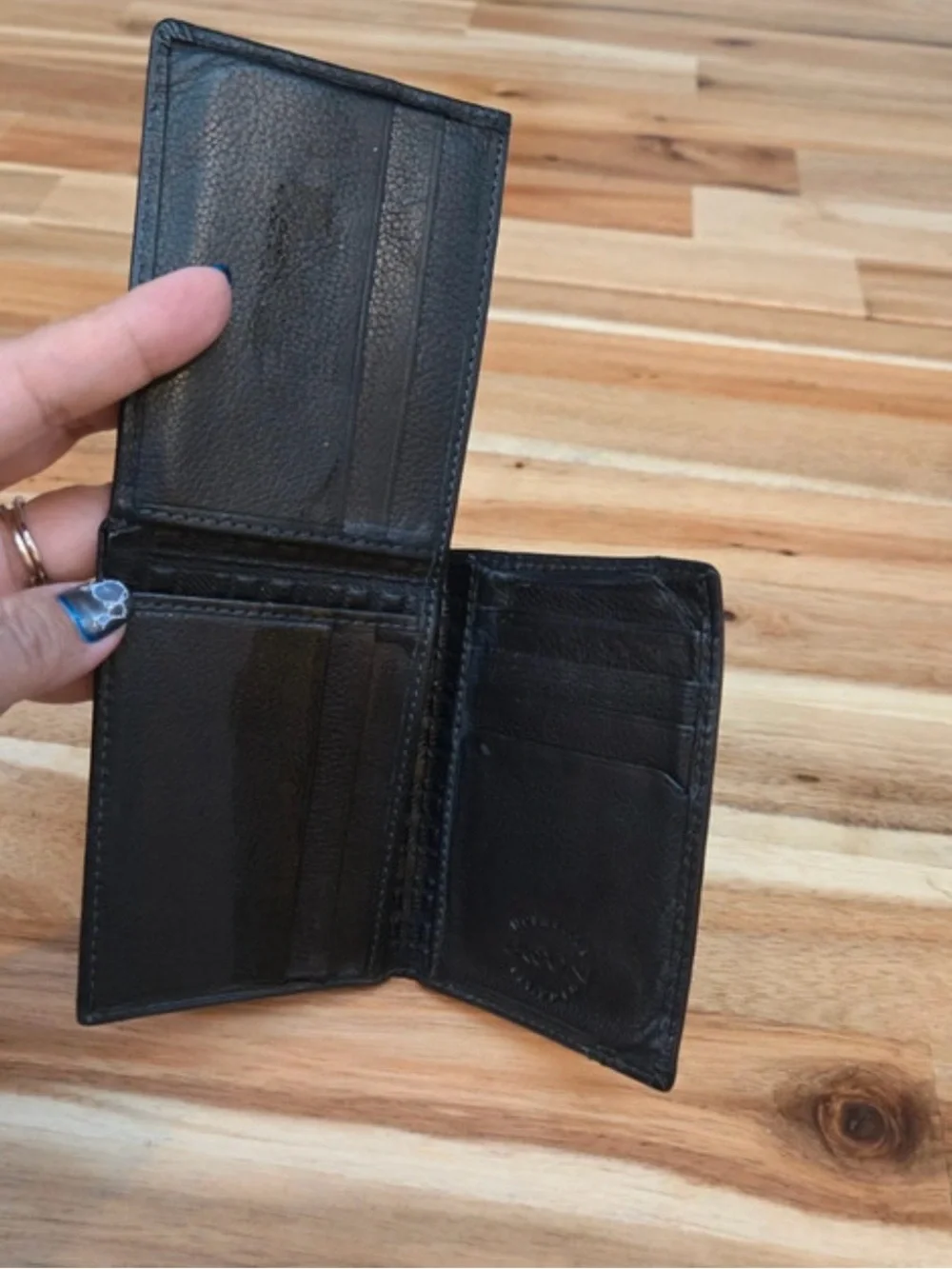 Boconi full-grain Men's Black Leather Bifold ID Wallet with Card Slots